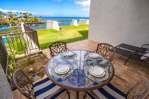 Outdoor dining - Napili Point B35 1 Bedroom Condo (Napili)