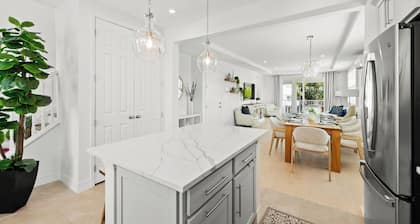 Canalfront Home! Near Anna Maria Island