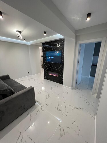 Lovely free parking apartment 