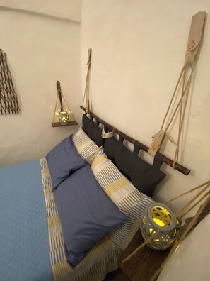 1 habitación, tabla de planchar con plancha, wifi gratis y ropa de cama 
