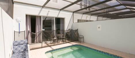 Piscine couverte, piscine chauffée