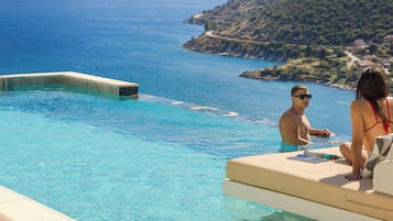 Piscine extérieure, piscine chauffée