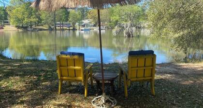 The Bunkhouse at St Julien - Vintage Waterfront Lake House
