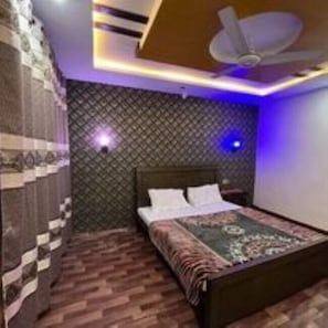 Dobbeltrom – standard | Strykejern/-brett og wi-fi (inkludert)