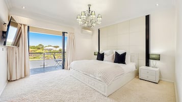 5 bedrooms, iron/ironing board, free WiFi, bed sheets