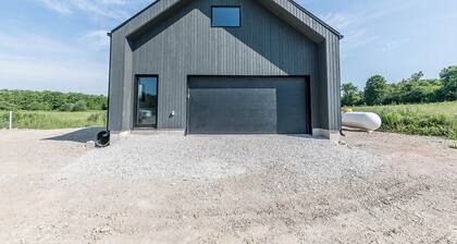 Blue Mountain Guest House- 7 minutes to Blue Mountain!