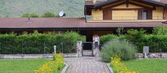 Studio apartment in Idro (Lemprato)