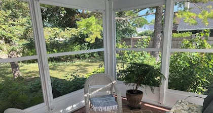 EAA Home Rental. Walking Distance to UWO Shuttle.