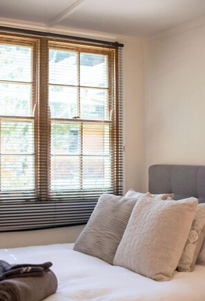 3 bedrooms, iron/ironing board