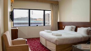 Phòng đôi | Két bảo mật tại phòng, màn/rèm cản sáng 