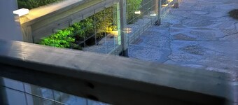 The Fuller House! Charming! Convenient! A straight drive to downtown!!