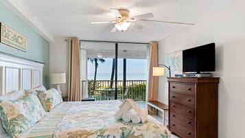 3 bedrooms, in-room safe, iron/ironing board, free WiFi