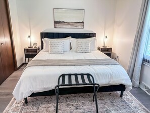 2 makuuhuonetta, silitysrauta/-lauta, ilmainen Wi-Fi, vuodevaatteet