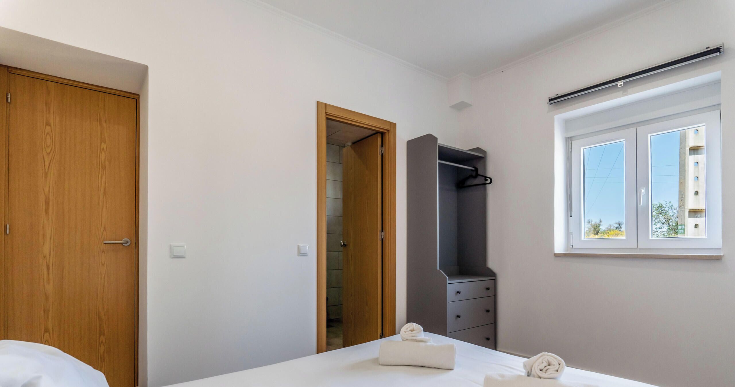 1 soverom, strykejern/-brett, wi-fi (inkludert) og sengetøy