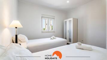 2 slaapkamers, een strijkplank/strijkijzer, gratis wifi