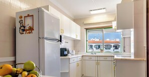 Fridge, microwave, oven, stovetop - #167 Santa Eulália by Home Holidays (Albufeira)