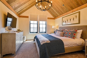 6 bedrooms, iron/ironing board, free WiFi, bed sheets