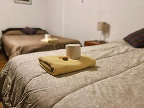 واي فاي مجانًا وملاءات أسرّة