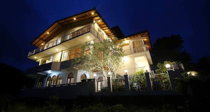 Hillcrest Villa