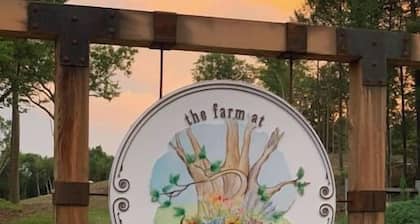 Luxury Farm Stay - Bonds Corner Bungalow - Wolf Pine Hollow