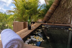 Suite Deluxe, 1 chambre | Bain à remous privé