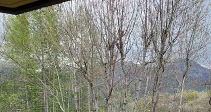 studio vu sur la montagne situé sud est