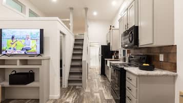 豪華平房 | 2 間臥室、免費無線上網、床單