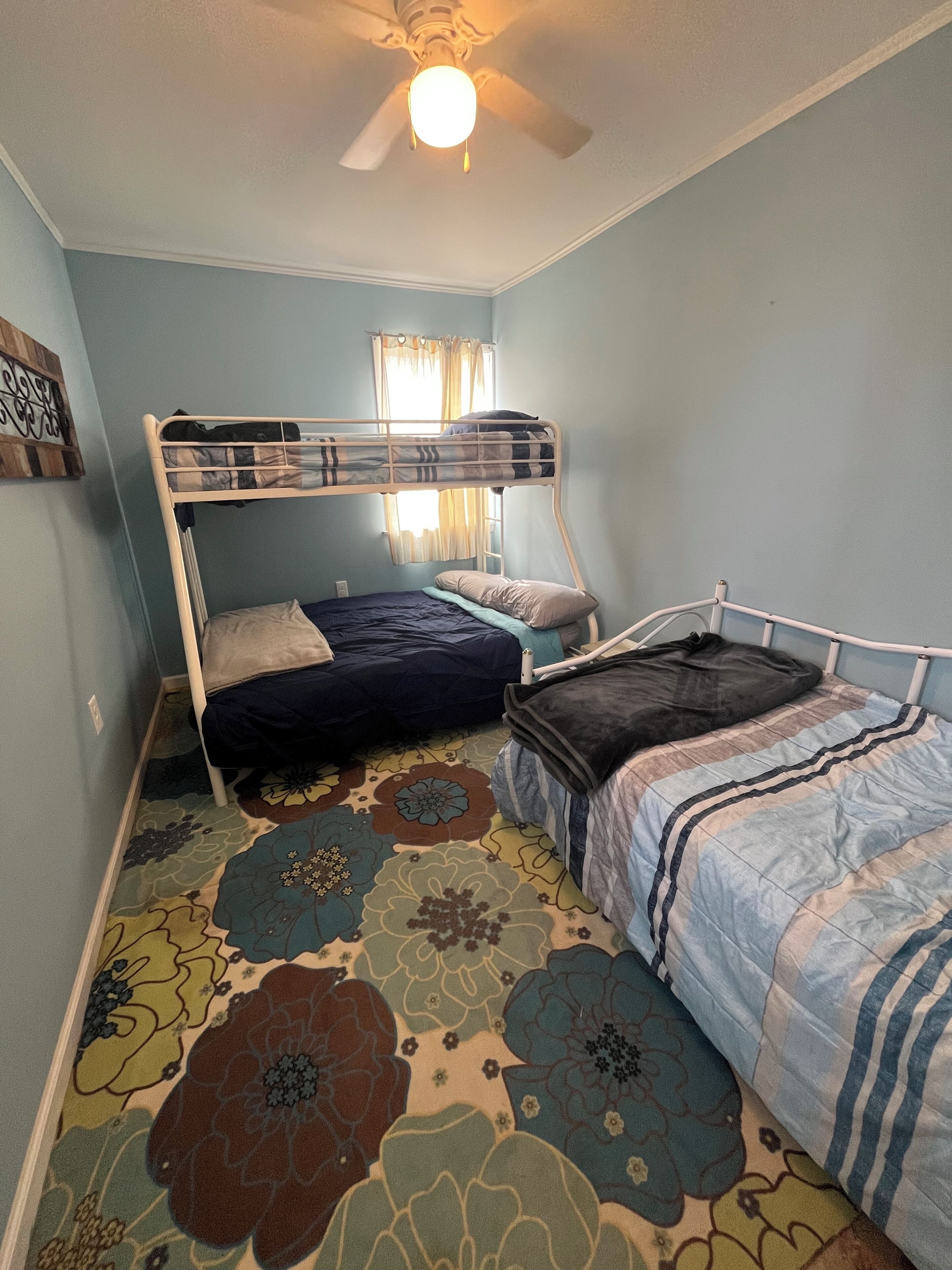 3 habitaciones, wifi gratis, ropa de cama y acceso para silla de ruedas 