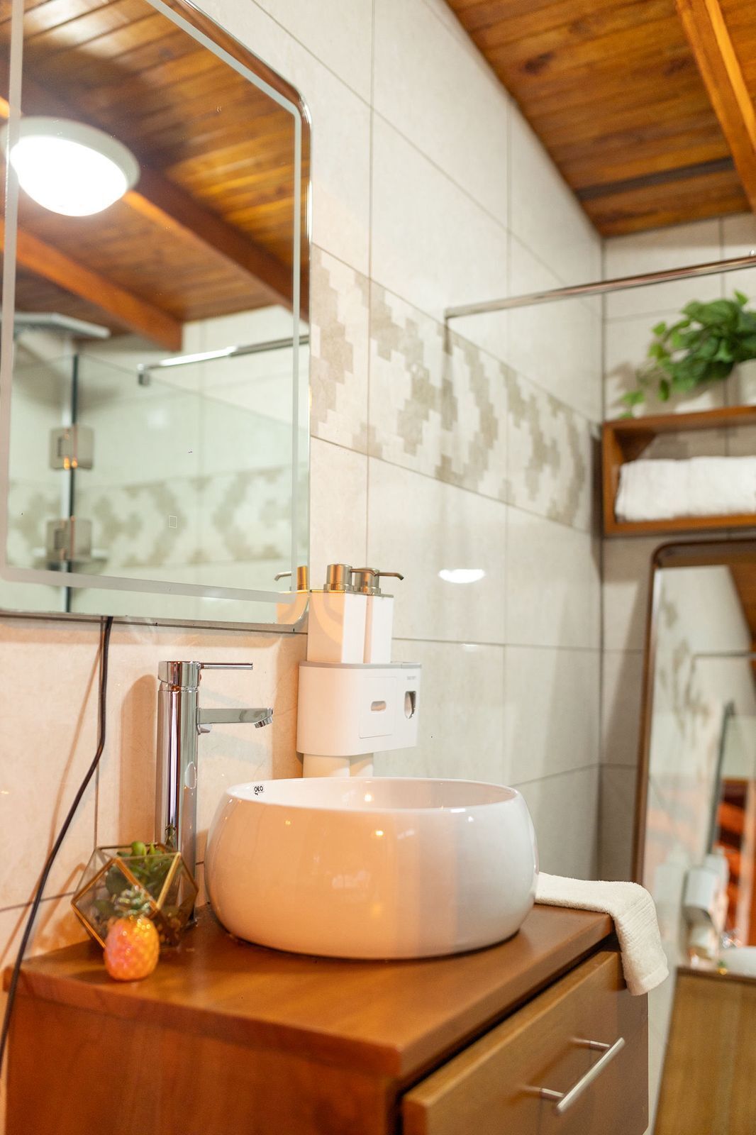 Shower, towels, soap, shampoo