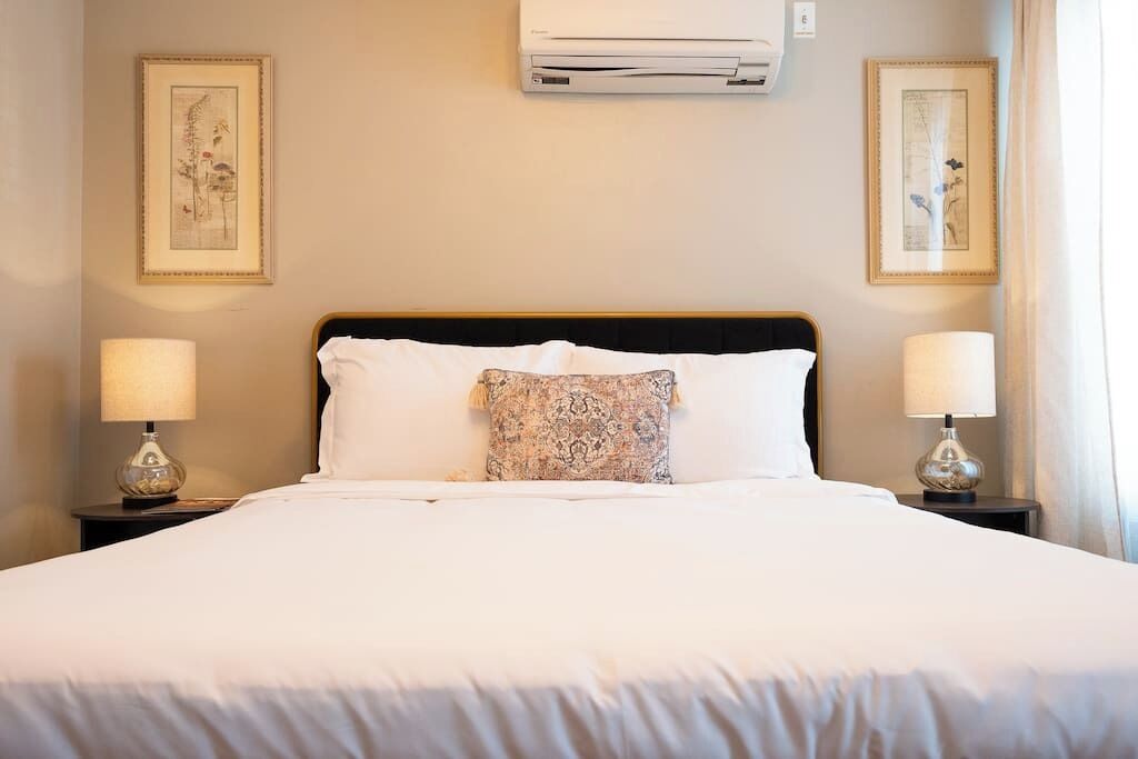 4 Schlafzimmer, Schreibtisch, Bügeleisen/Bügelbrett, Reisekinderbett