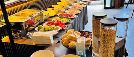 Desayuno buffet incluido todos los días