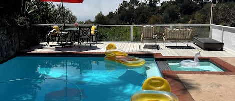 Piscine extérieure, piscine chauffée