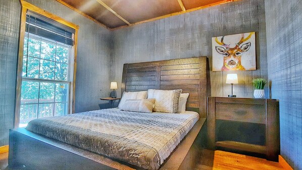 4 bedrooms, iron/ironing board, travel cot, free WiFi