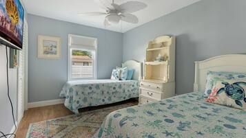 2 bedrooms, desk, iron/ironing board, free WiFi