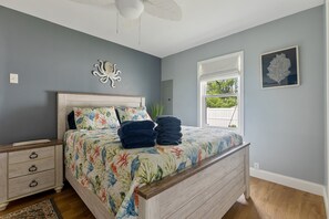 2 bedrooms, desk, iron/ironing board, free WiFi