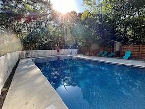 A heated pool - Cozy 3-bedroom vacation home just 5 minutes from Mount Airy Casino (Mount Pocono)
