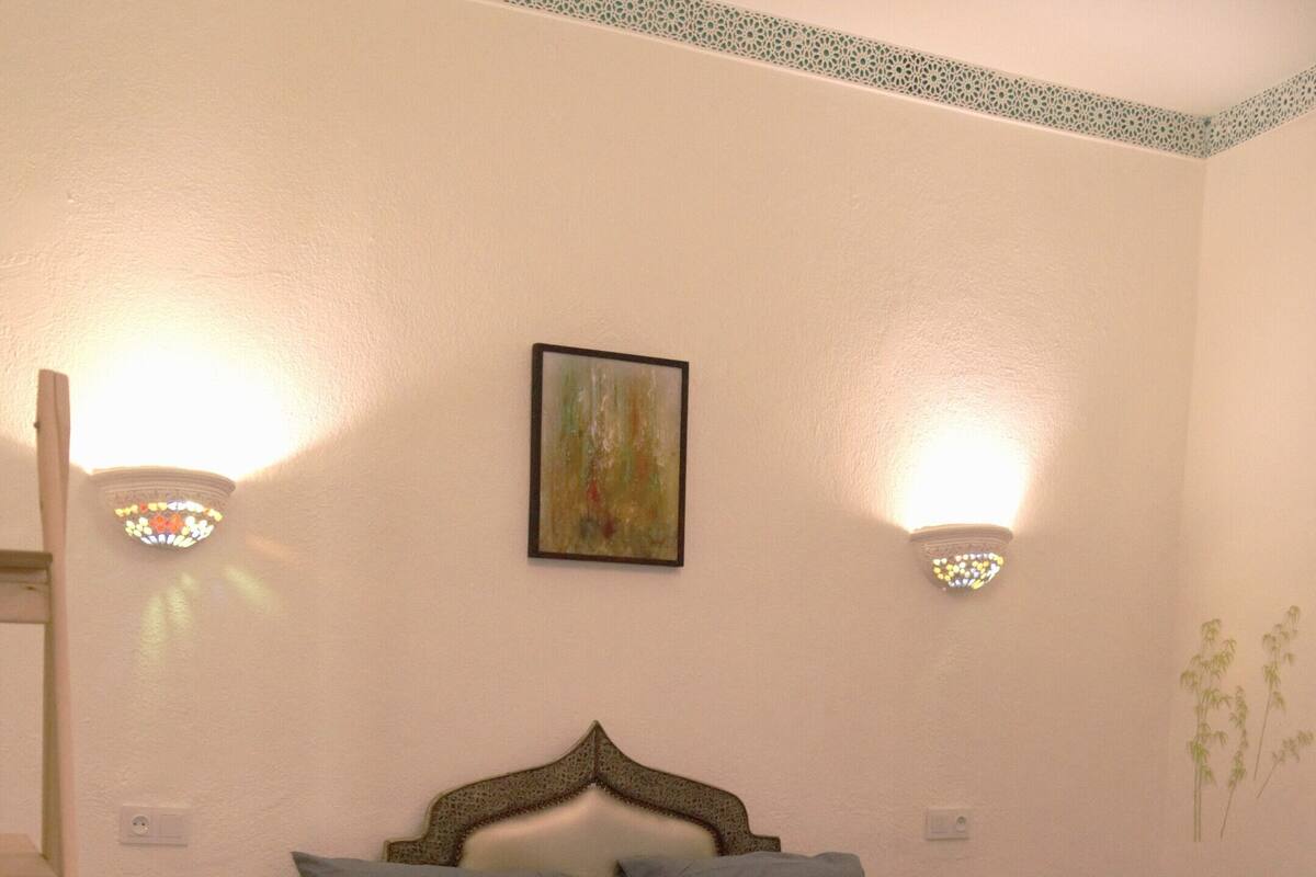 Iron/ironing board, free WiFi, individually decorated