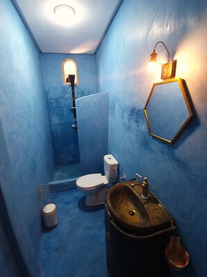 Basic-Doppelzimmer | Badezimmer | Haartrockner, Handtücher