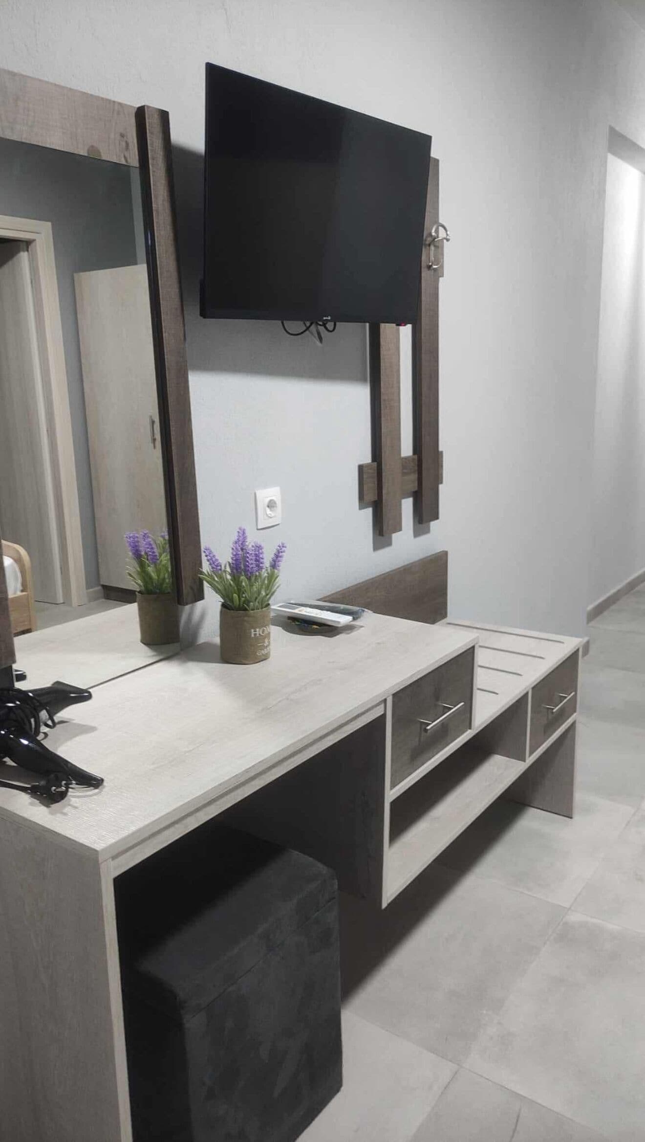 1 室のベッドルーム、セーフティボックス (室内)、WiFi (無料)、ベッドシーツ