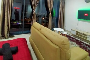Interior - Cozy and Relaxed Stay @ P. Daisey Studio Suite @Trefoil
 (Shah Alam)