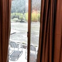 Quarto casal luxo | Vista para o lago