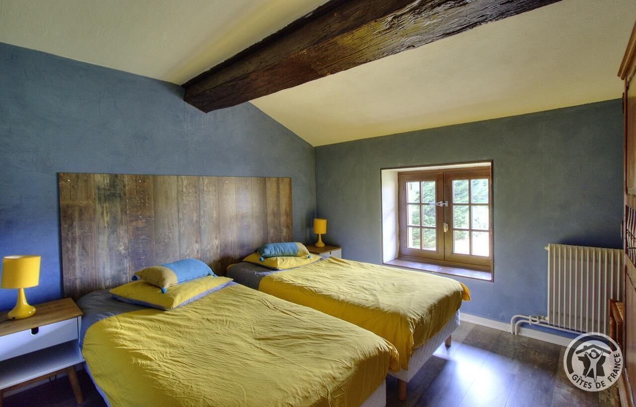 4 chambres, lit de bébé portatif, accès au Wi-Fi (inclus)