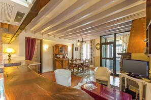 Interior - Le Saint Hilaire - Saint Hilaire Sous Romilly (SAINT HILAIRE SOUS ROMILLY)