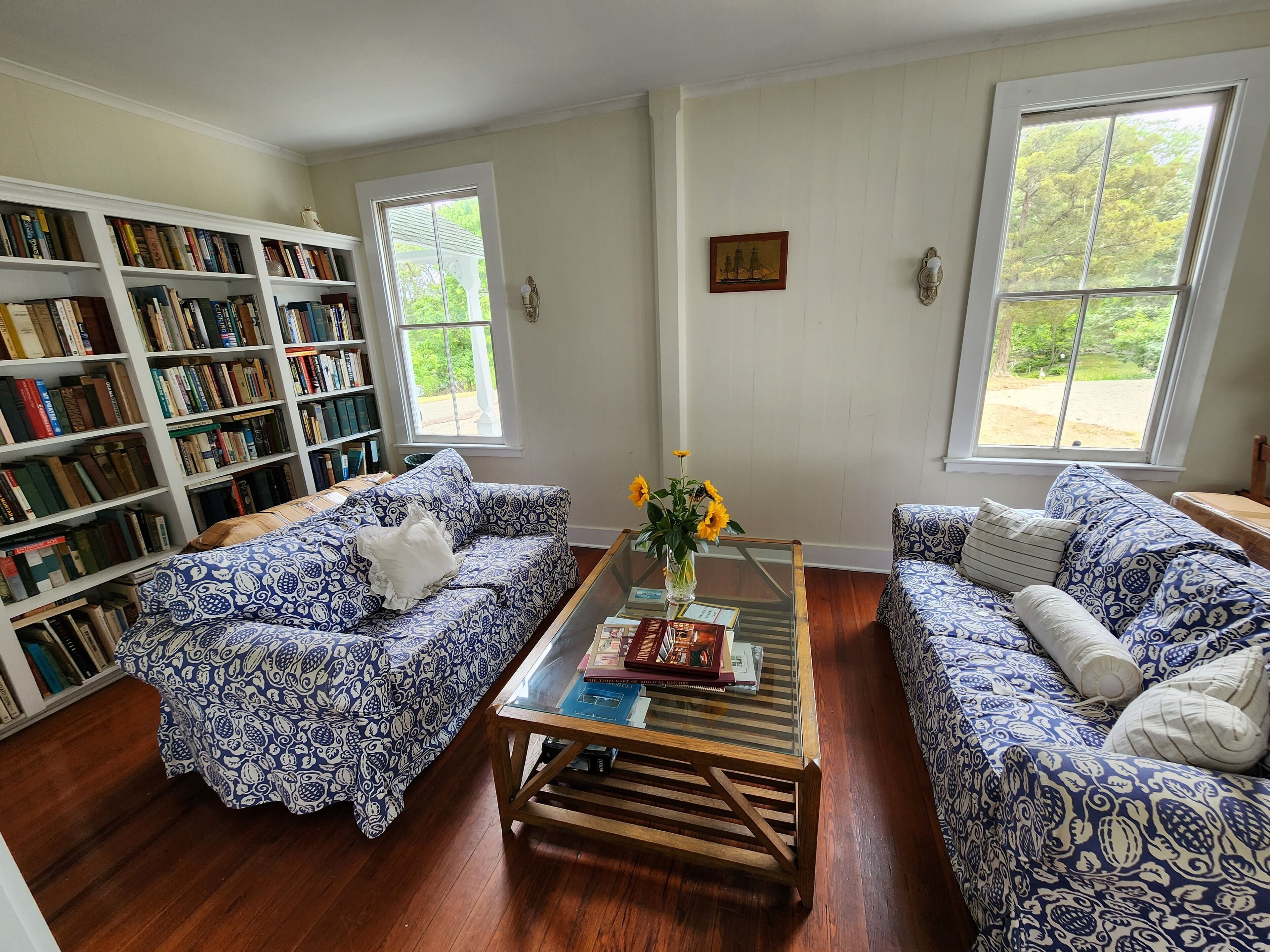 Fernseher, Kamin, DVD-Player, Tischtennisplatte