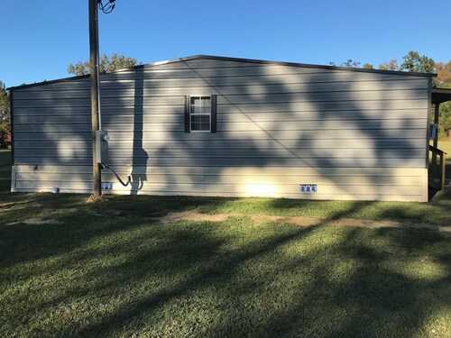 Family friendly, quiet neighborhood, 7 minutes from town. 20 minutes from Casino