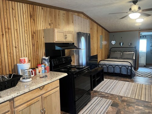 Family friendly, quiet neighborhood, 7 minutes from town. 20 minutes from Casino