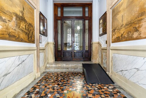 GuestHost - Livorno Central Flat-2 min walk the Cathedral!