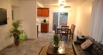 Knotts Berry Farm/Disney Townhome