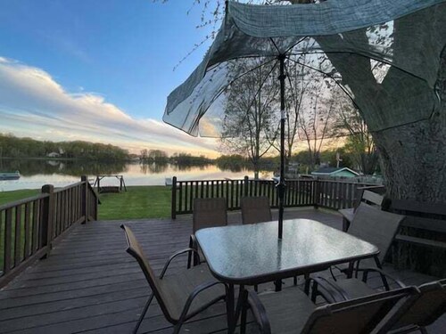 Sunset Shores #4- Fishing : Unplug and Experience Michigan's Stunning Fall