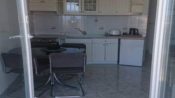 Apartment, Smoking | 1 bedroom